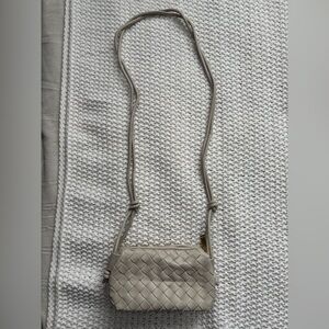NWOT Never Used Cream Woven Crossbody with Adjustable Straps